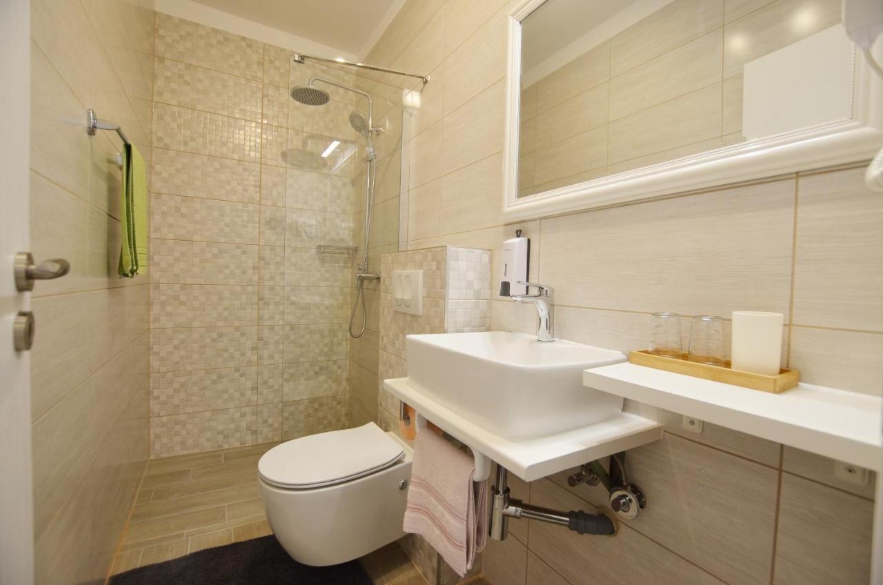 Katy Apartment Rovinj Exterior photo